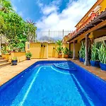 Casadeoso El Duque Адехе